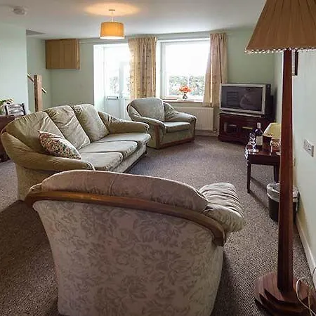 2 Park Nook Close * Waberthwaite